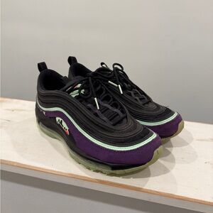 Nike Black and Purple Shoes with Mint Highlights